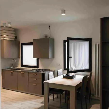 Rapisardi 8 Apartment
